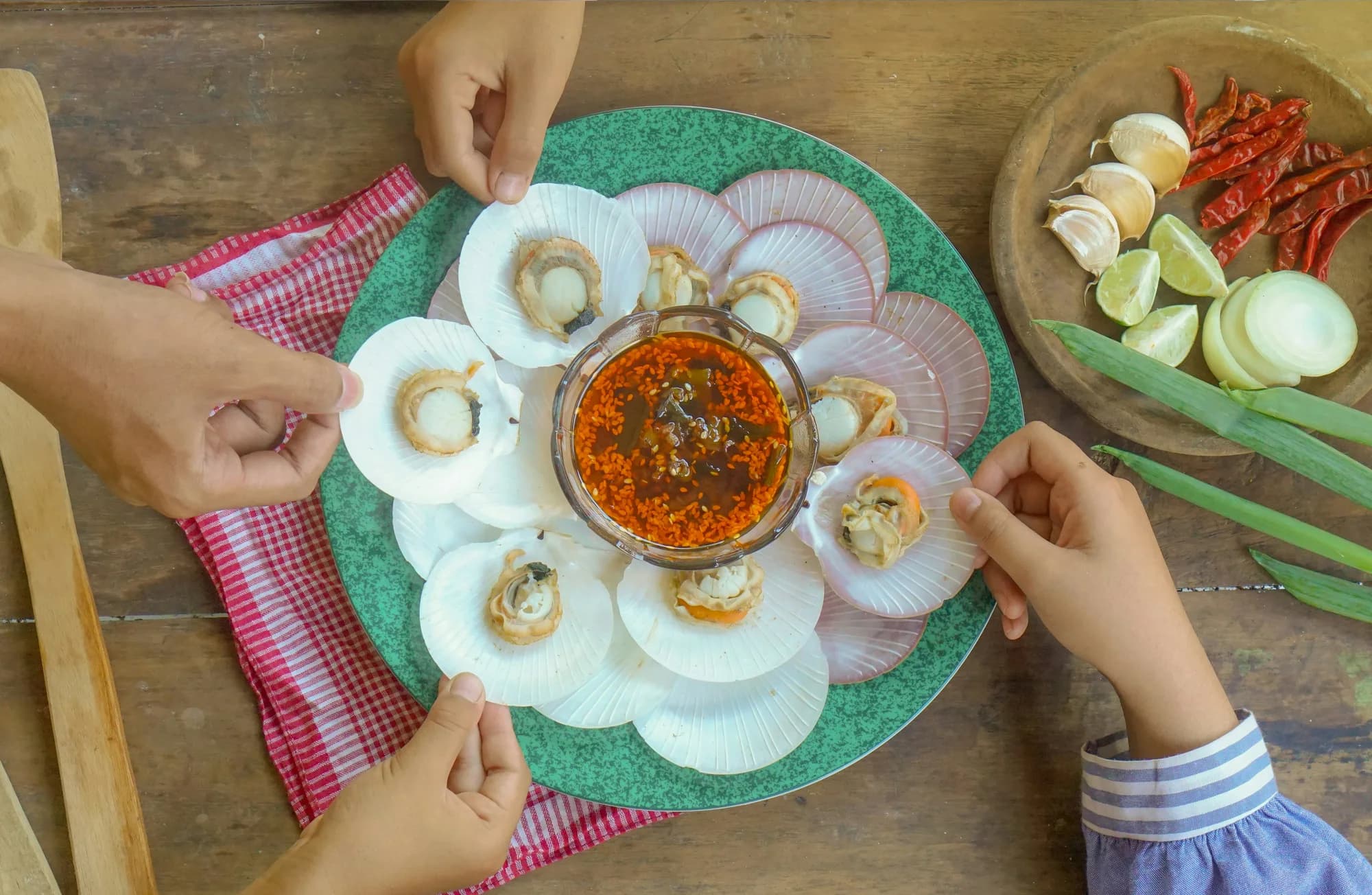 Scallops with dipping sauce — representative photo, not taken at Crabshakk — Botanics