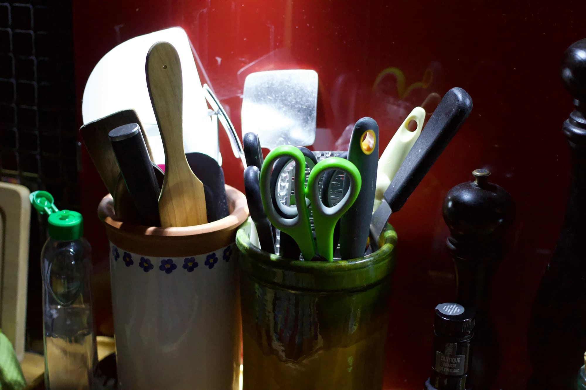 Kitchen utensils including spoons, knives, and scissors in containers. — representative photo, not taken at Lakeland — Buchanan Galleries