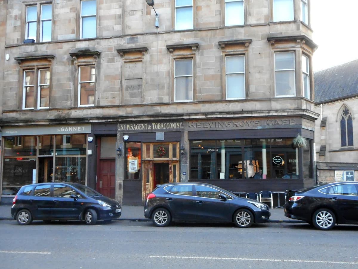 Kelvingrove Café frontage at 1161 Argyle Street