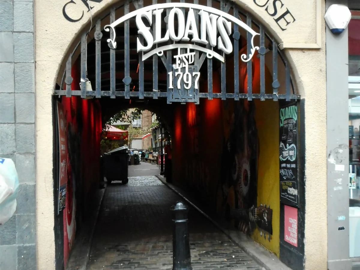 Entrance archway to Sloans in Glasgow