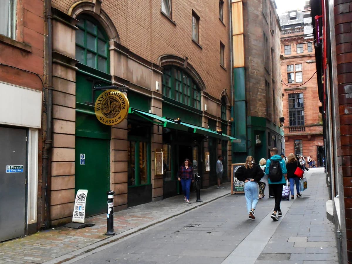 Waxy O'Connor's Glasgow entrance on West George Street