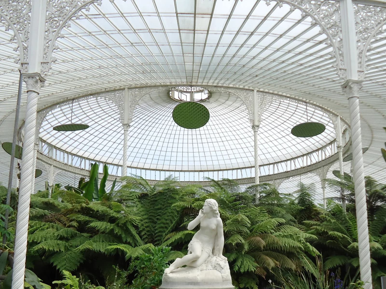 Interior of the Kibble Palace at Glasgow Botanic Gardens