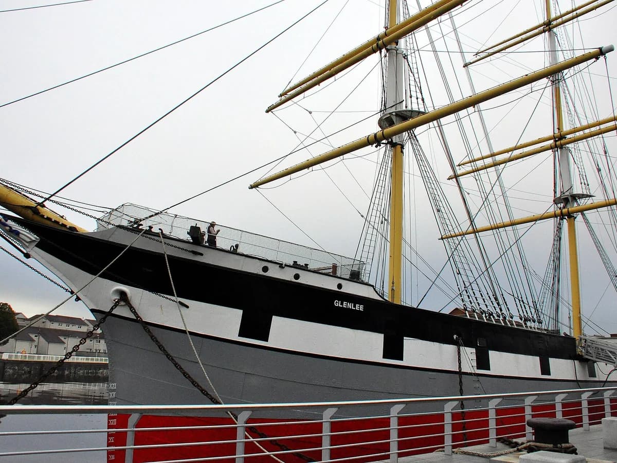 Glenlee tall ship moored beside the Riverside Museum